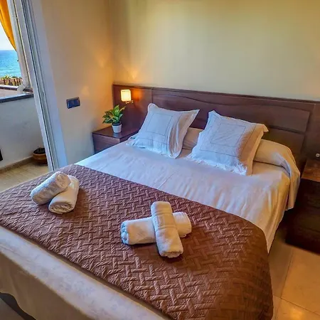 Paradise Sea View Apartment *